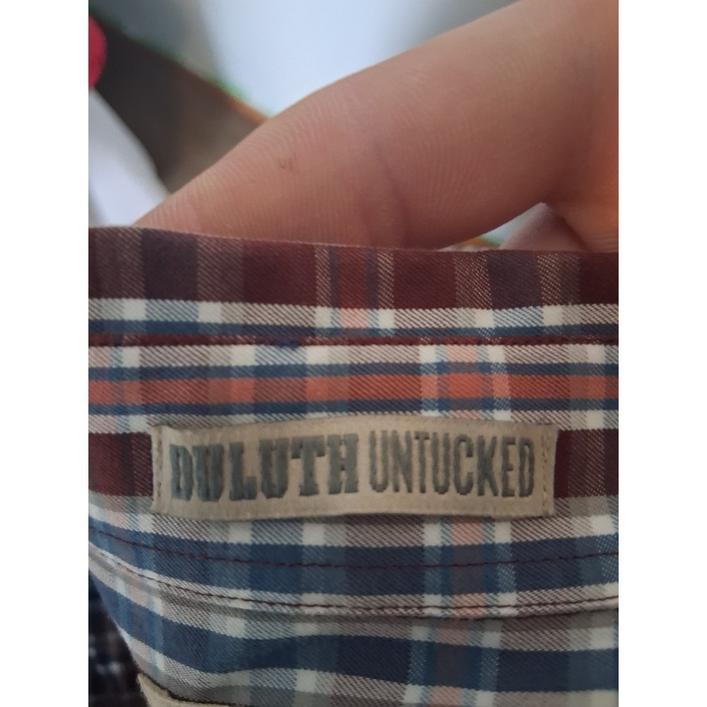 Rugged Duluth Trading Co Button Down Shirt Mens 2XL Burgundy Plaid Untucked Fit - Picture 6 of 8